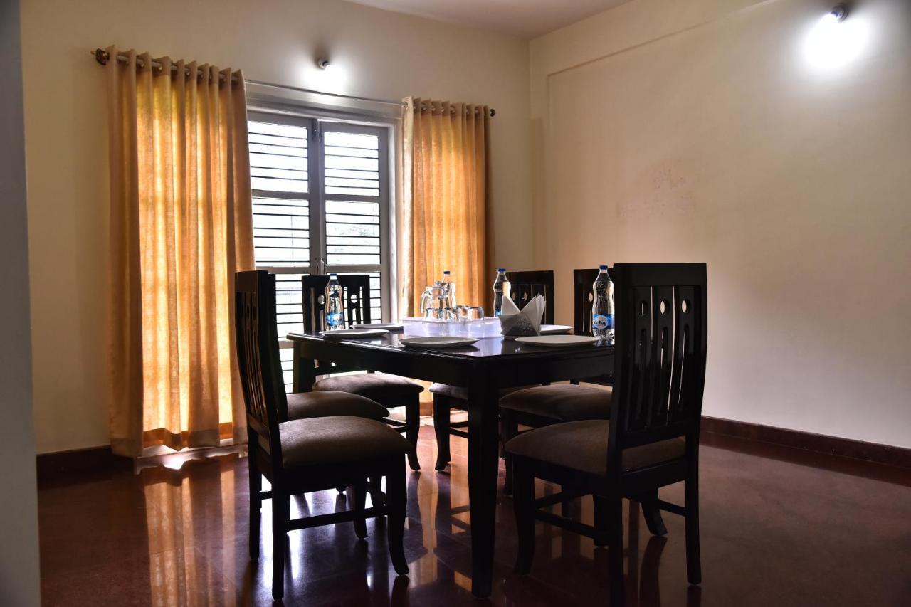 The Banjaara Suites Bangalore Esterno foto
