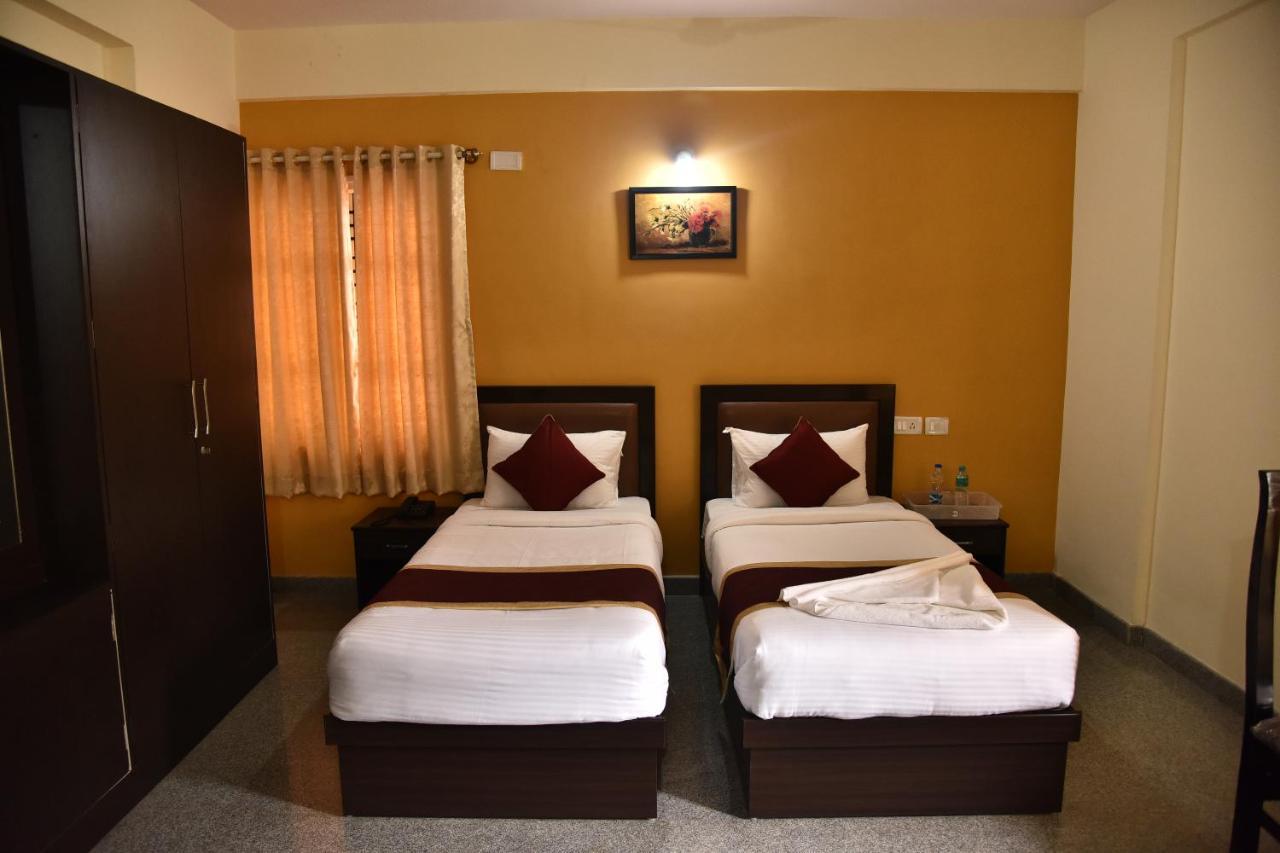 The Banjaara Suites Bangalore Esterno foto