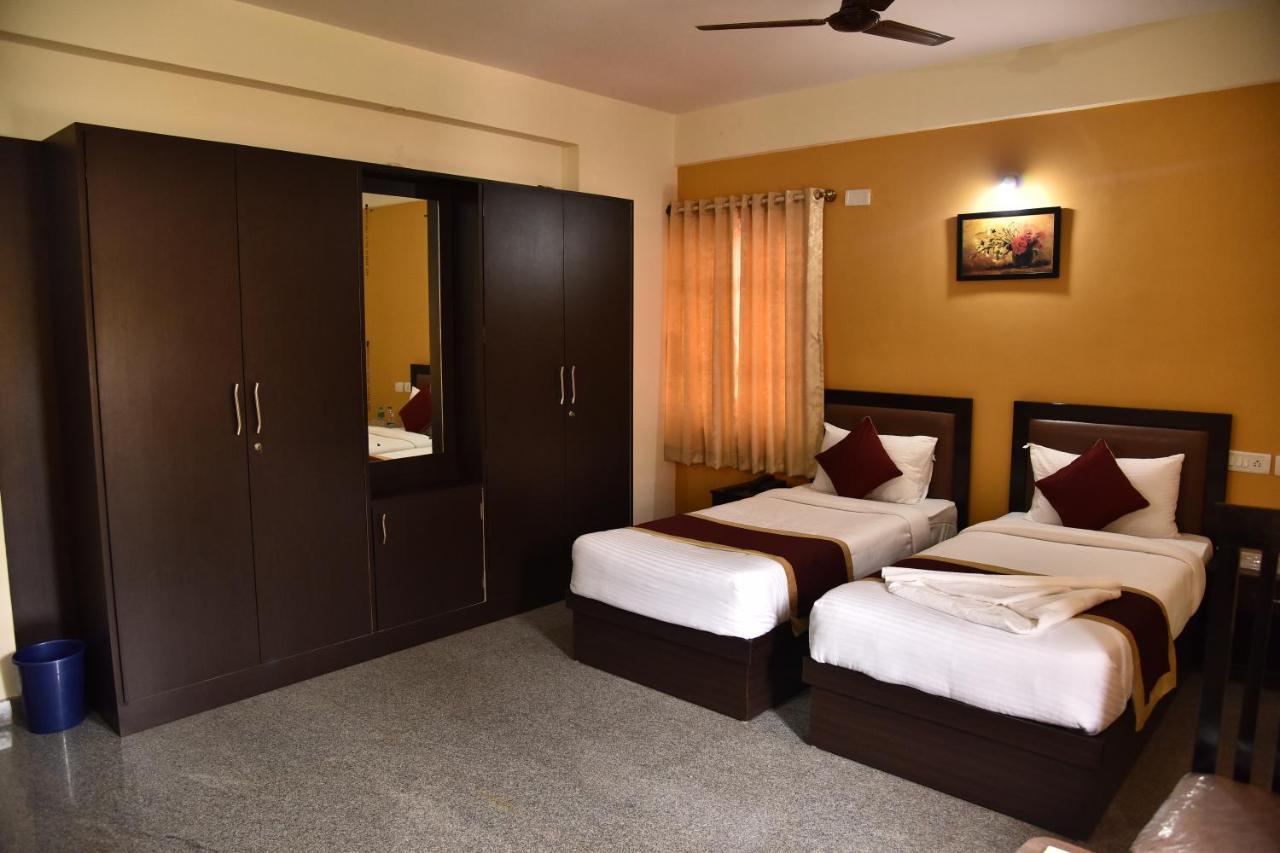 The Banjaara Suites Bangalore Esterno foto