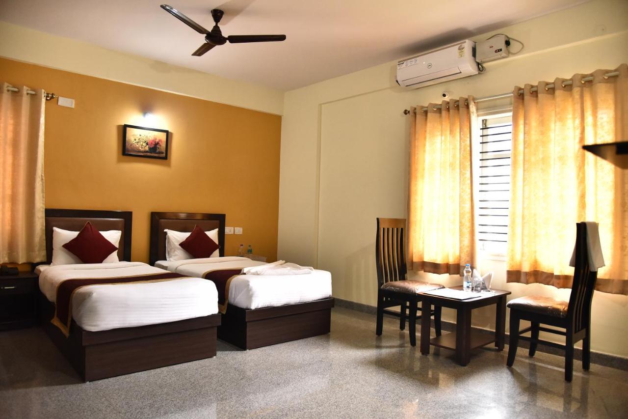 The Banjaara Suites Bangalore Esterno foto