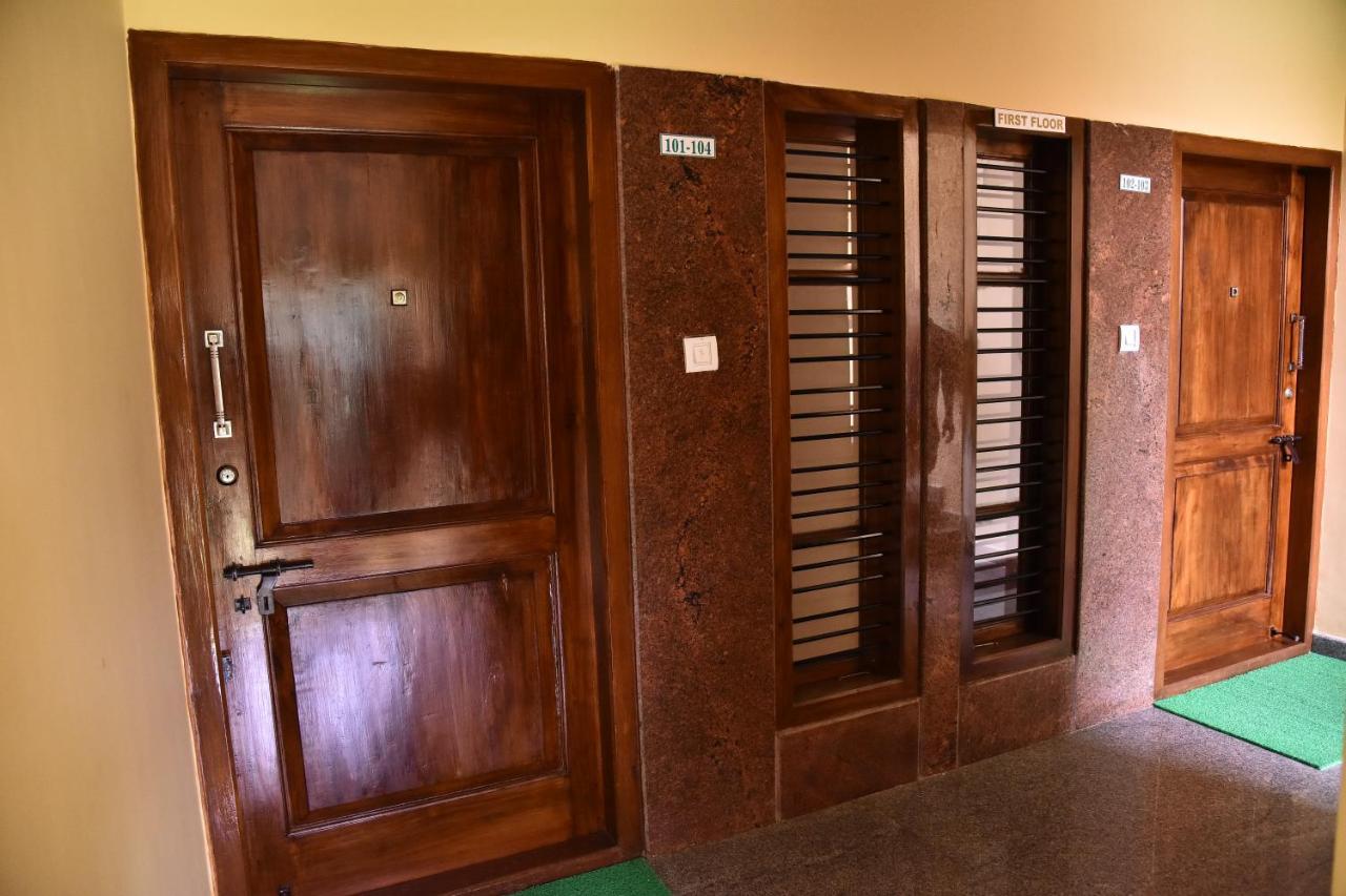 The Banjaara Suites Bangalore Esterno foto
