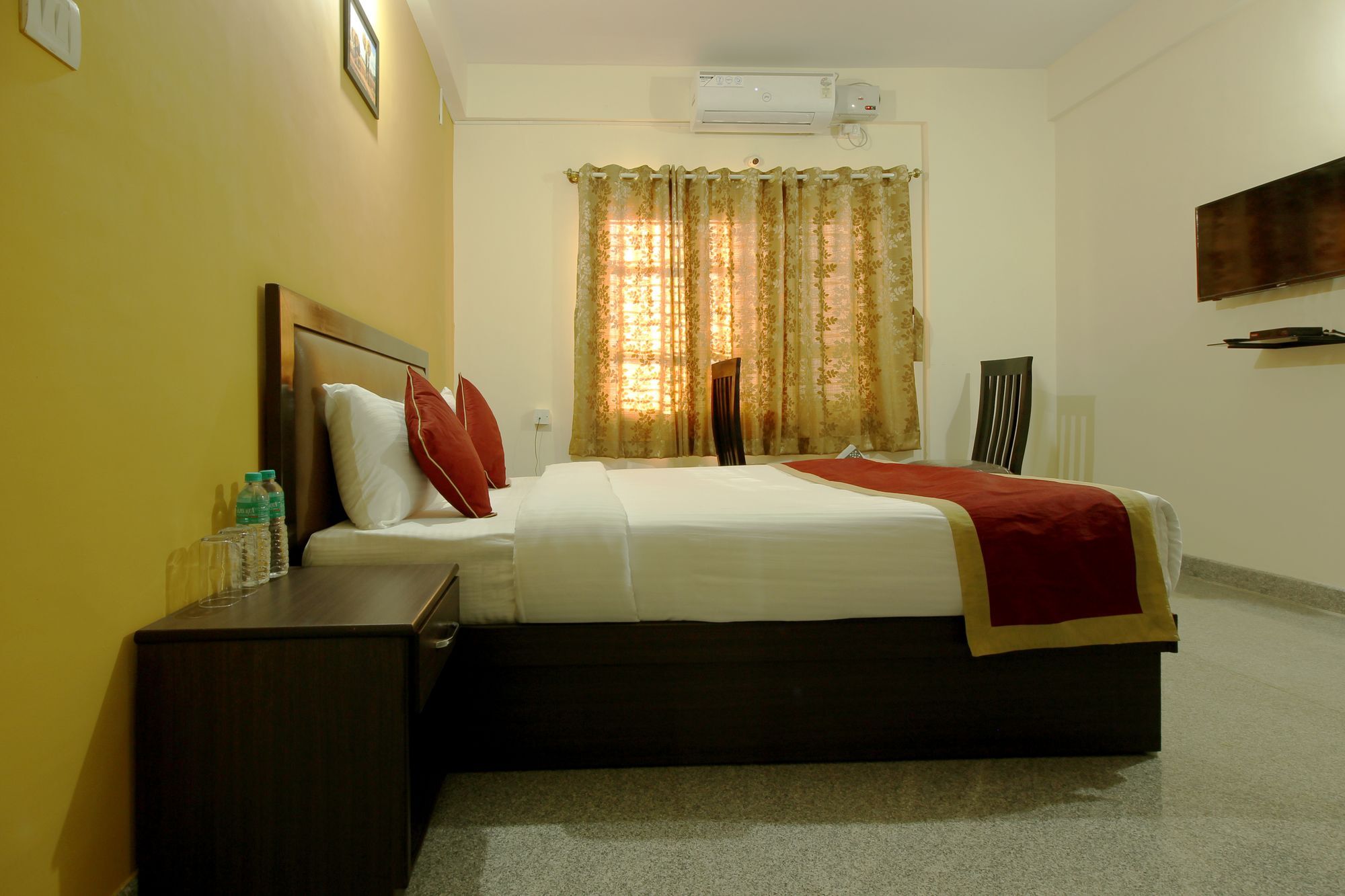 The Banjaara Suites Bangalore Esterno foto
