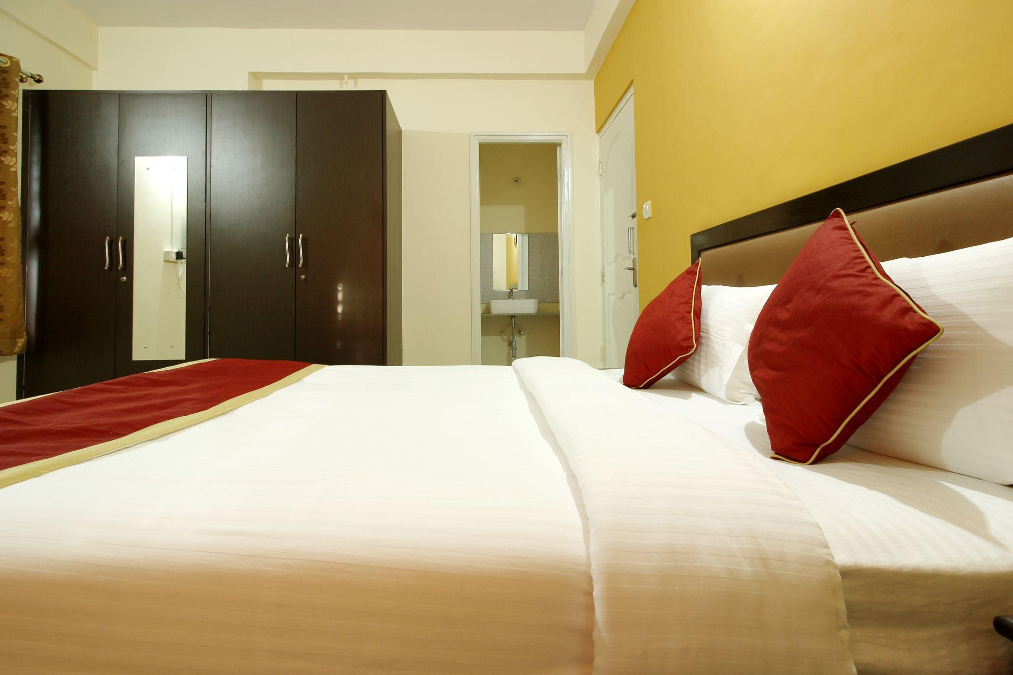 The Banjaara Suites Bangalore Esterno foto