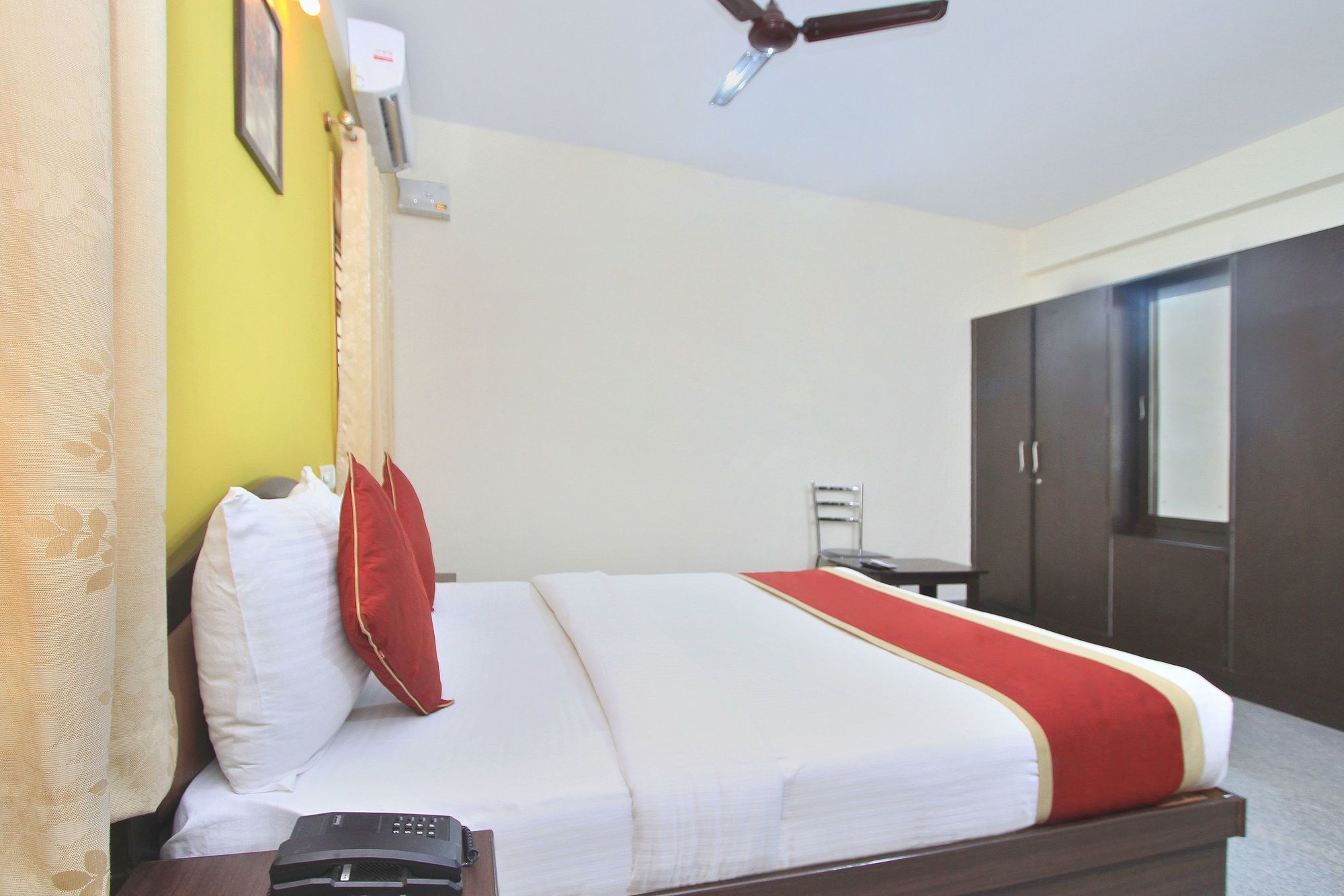 The Banjaara Suites Bangalore Esterno foto